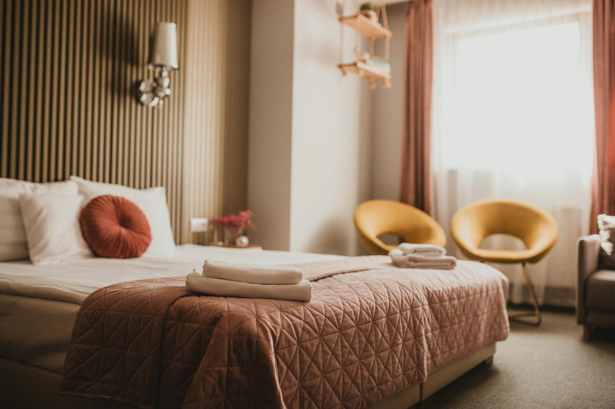 שייראדז Hotel Wroblewscy מראה חיצוני תמונה